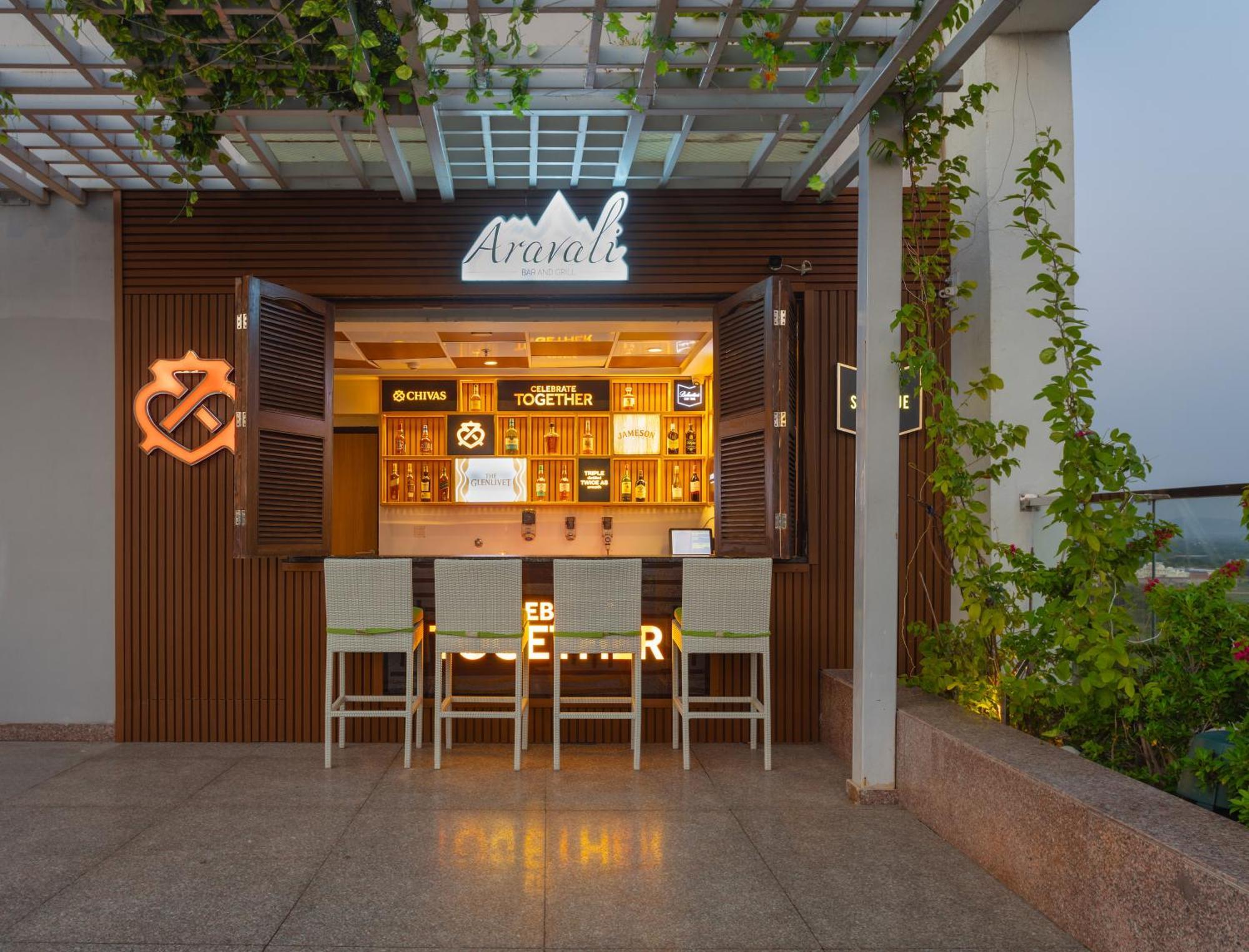 Doubletree By Hilton Jaipur Amer Esterno foto