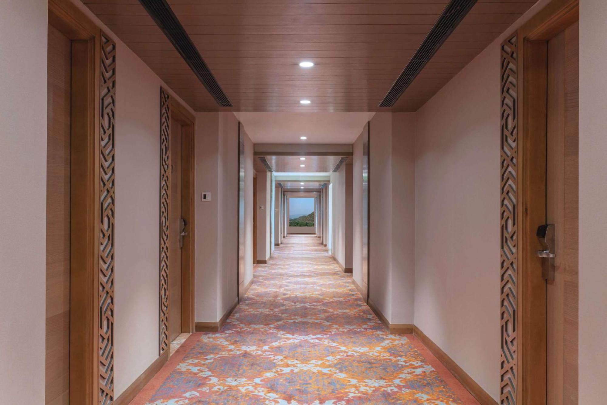 Doubletree By Hilton Jaipur Amer Esterno foto