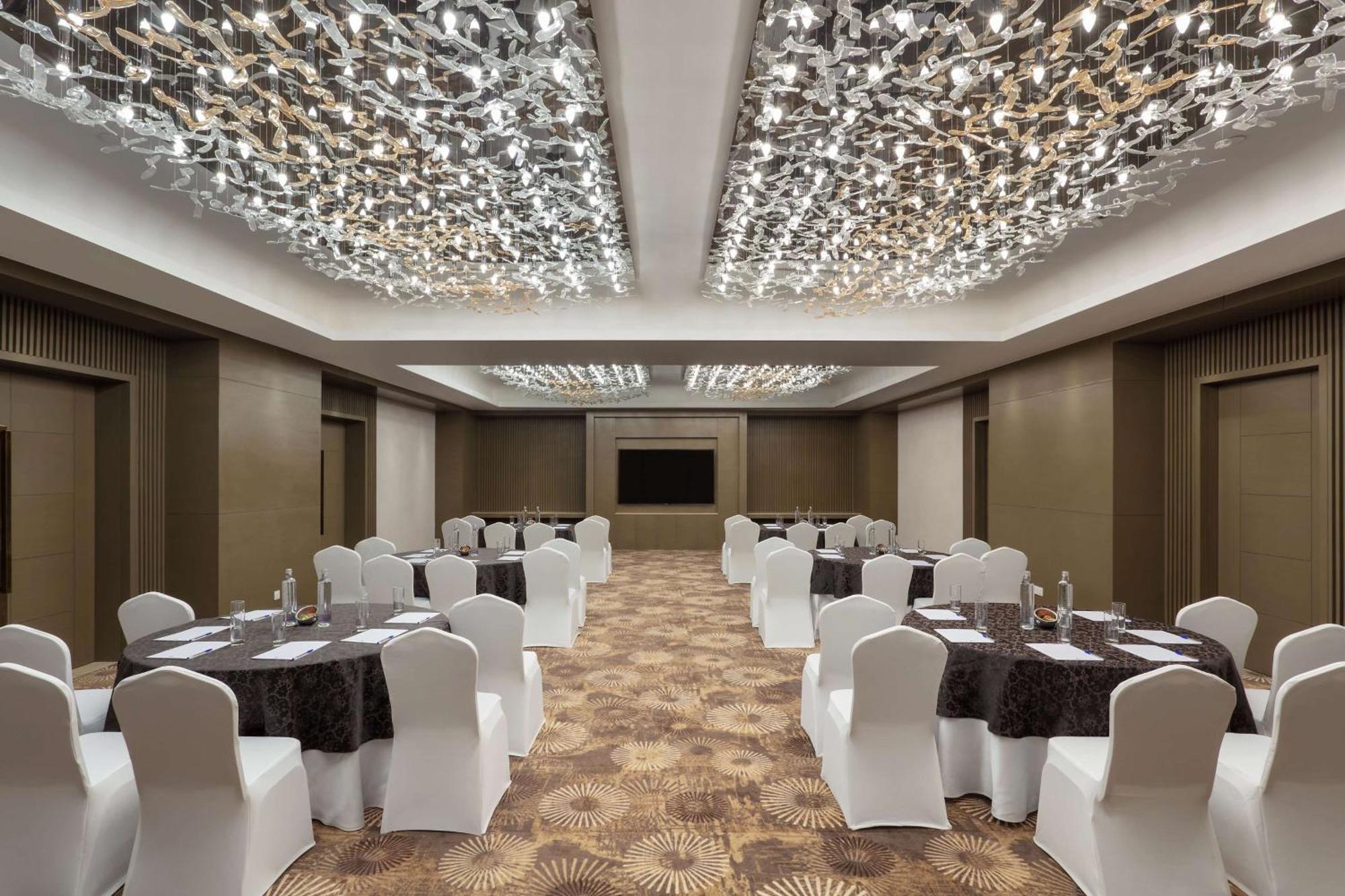 Doubletree By Hilton Jaipur Amer Esterno foto