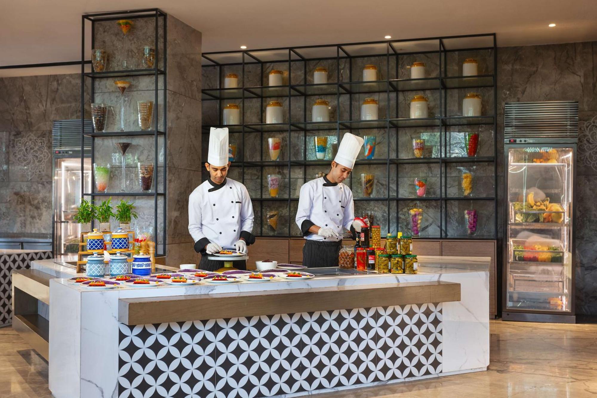 Doubletree By Hilton Jaipur Amer Esterno foto
